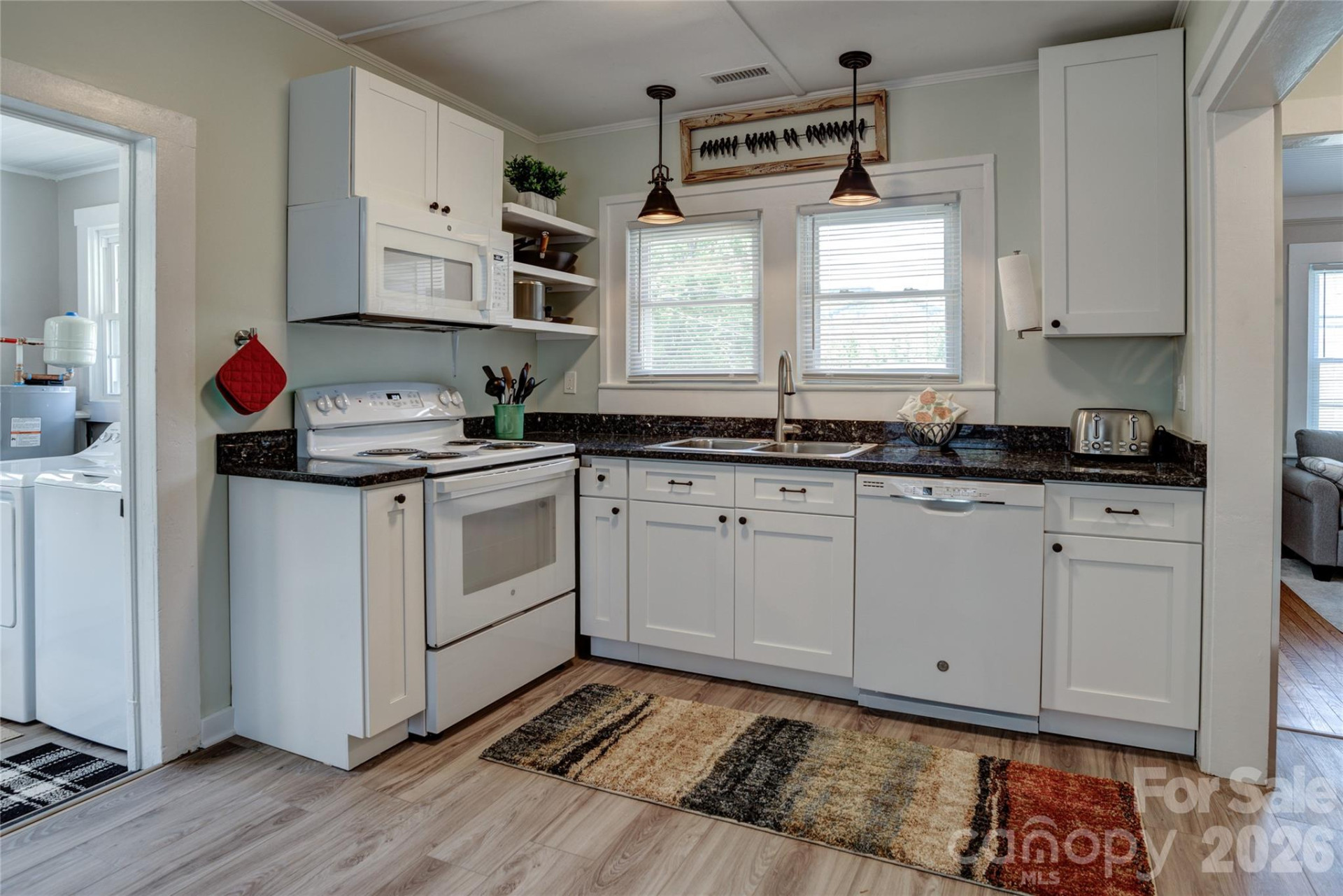109 Marshall Street - Photo 20