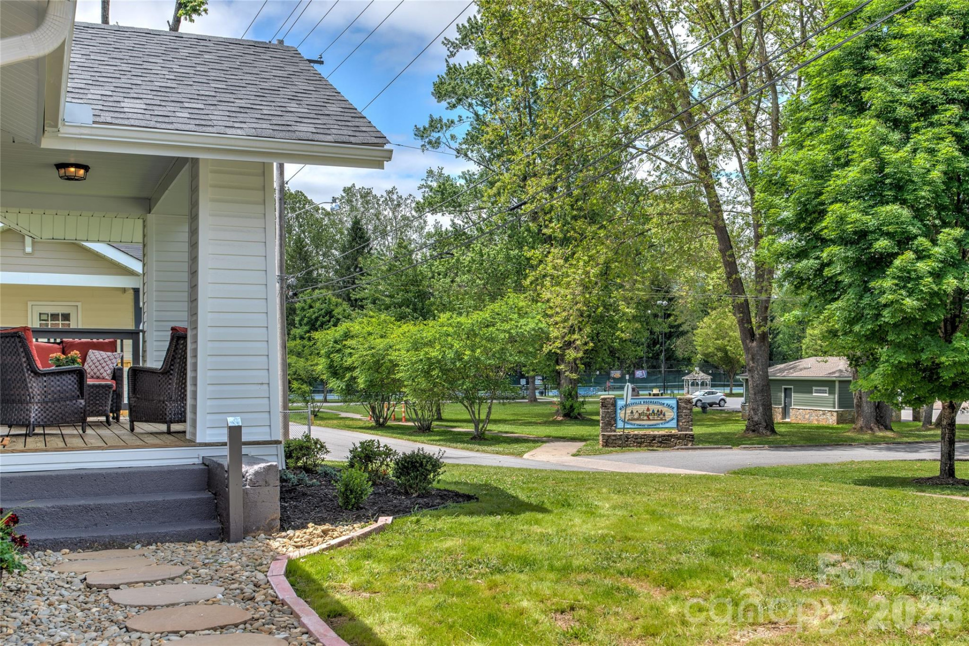 109 Marshall Street - Photo 3