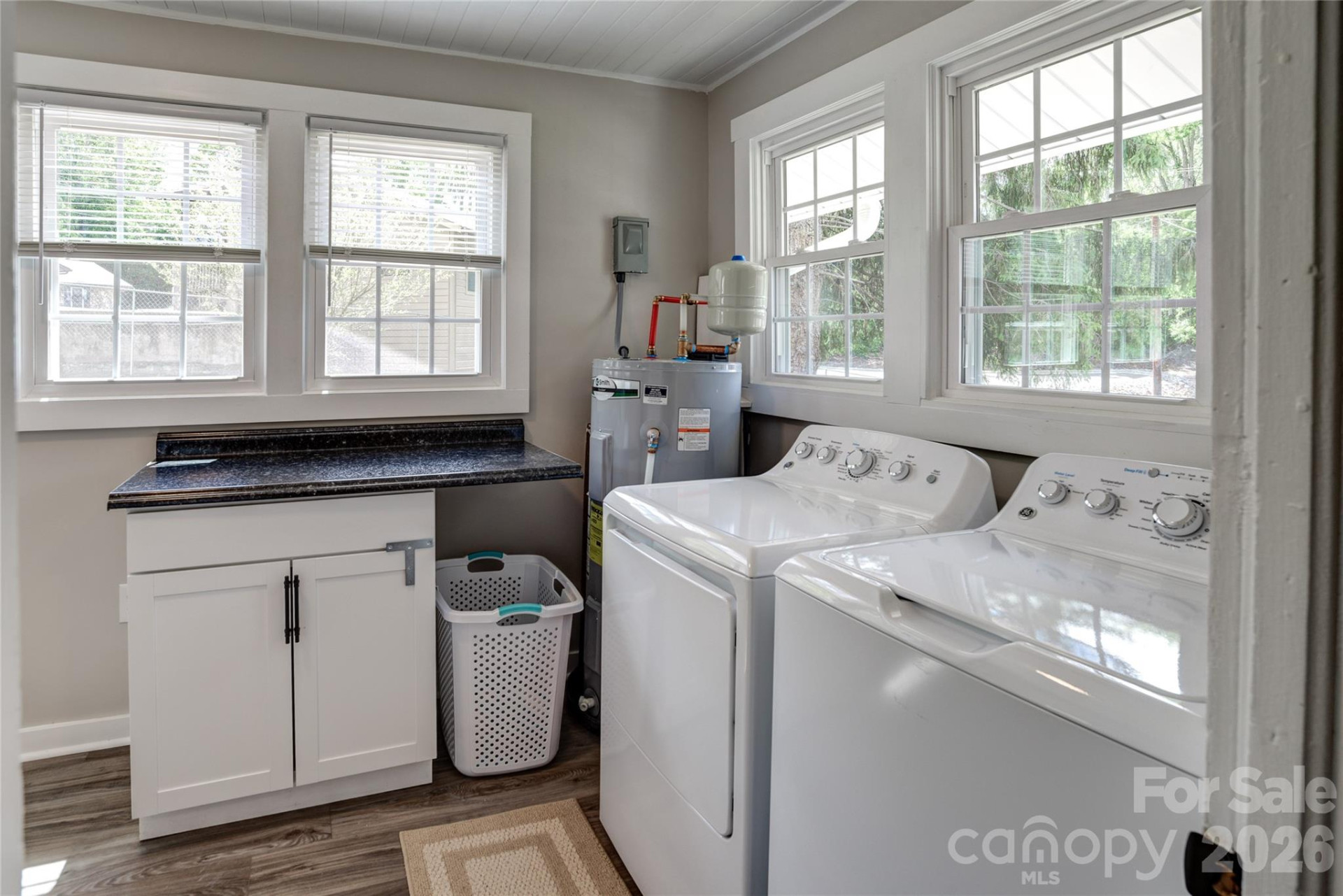 109 Marshall Street - Photo 23