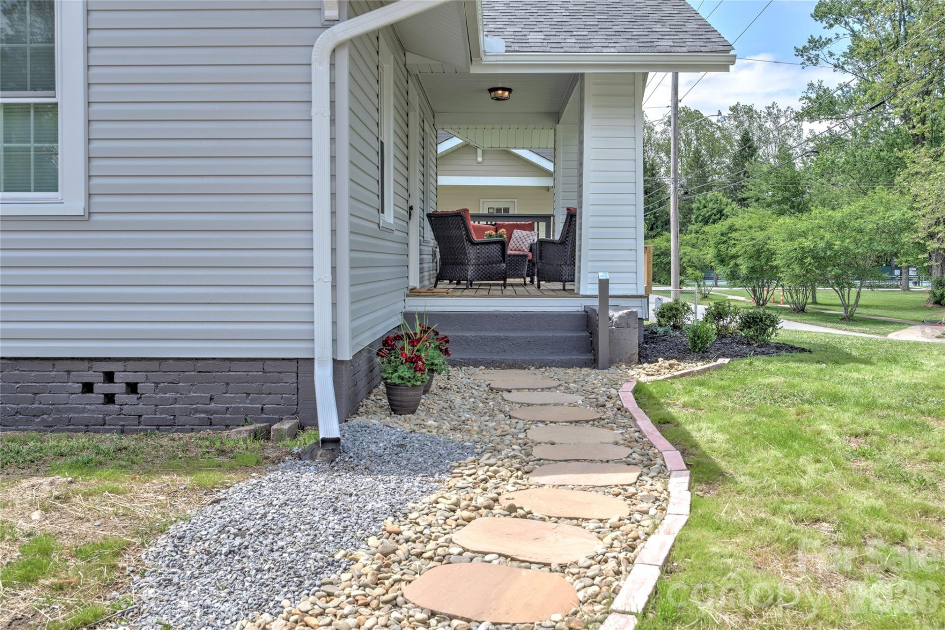 109 Marshall Street - Photo 5