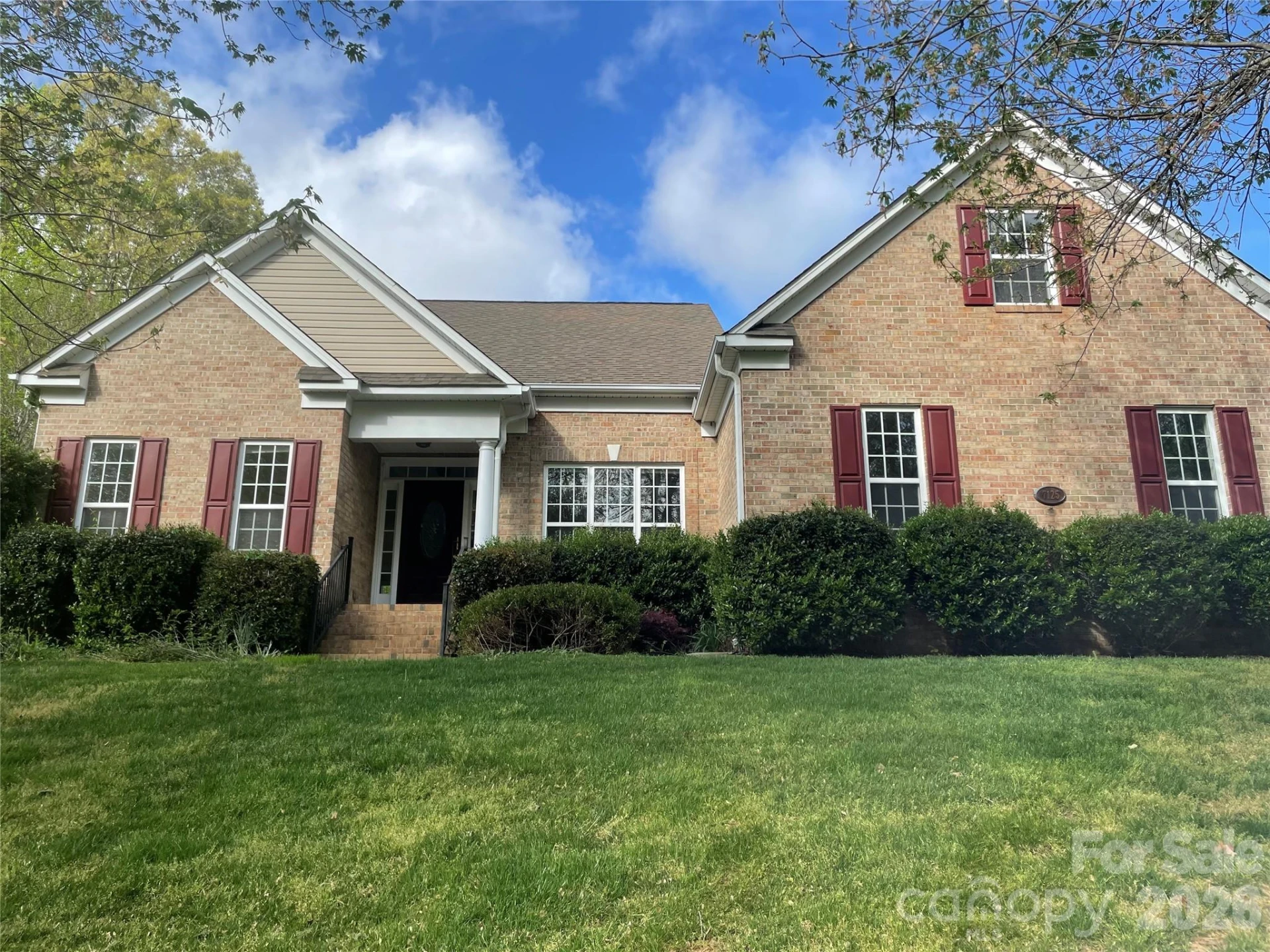 7125 Sedgebrook Drive - Photo 2