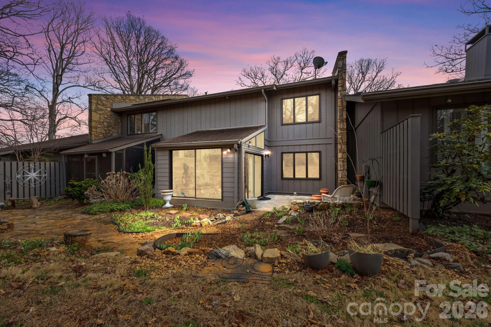 102 Crowfields Drive - Photo 4