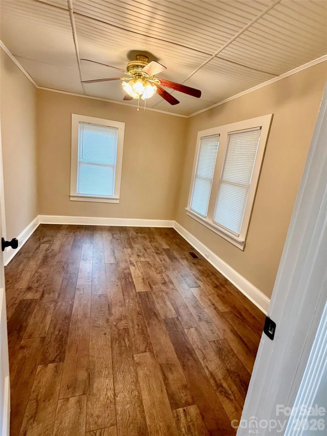 100 Perry Street - Photo 13