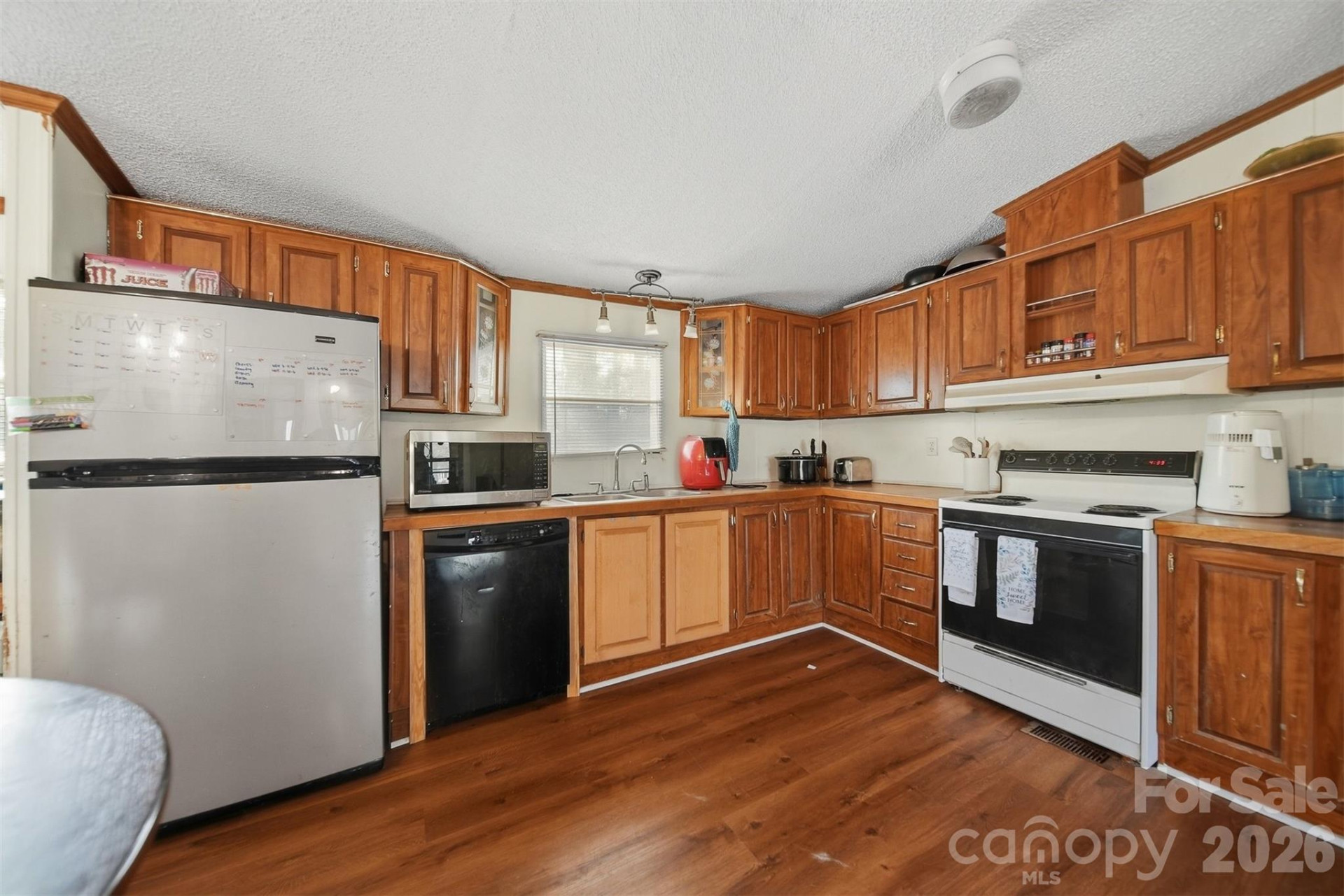 109 10th Street - Photo 7