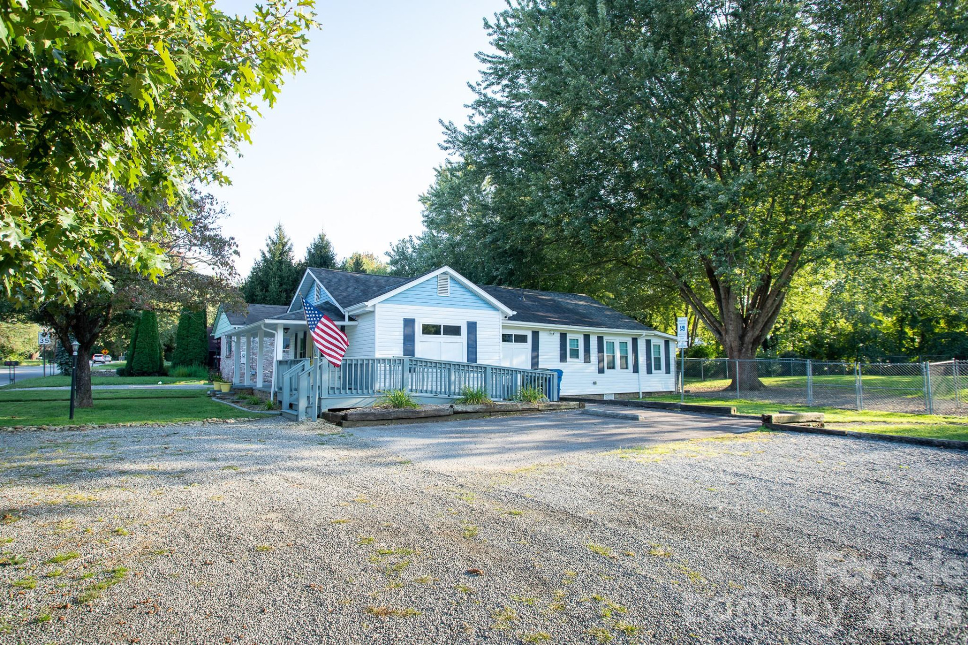 95 Elysinia Avenue - Photo 3