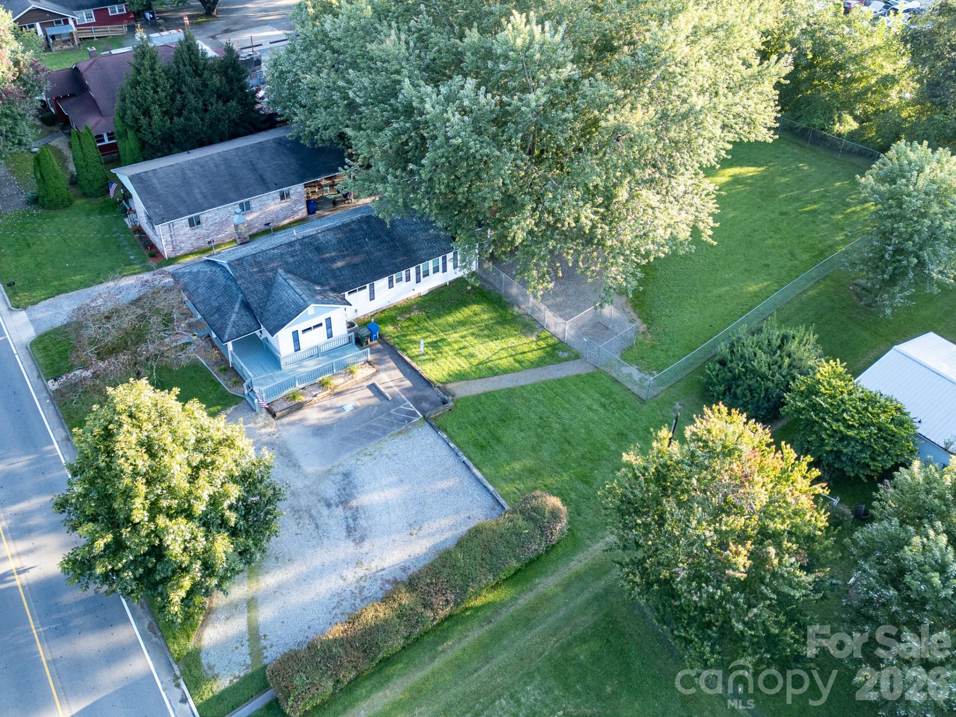 95 Elysinia Avenue - Photo 4