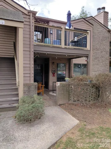 36 Ravencroft Lane