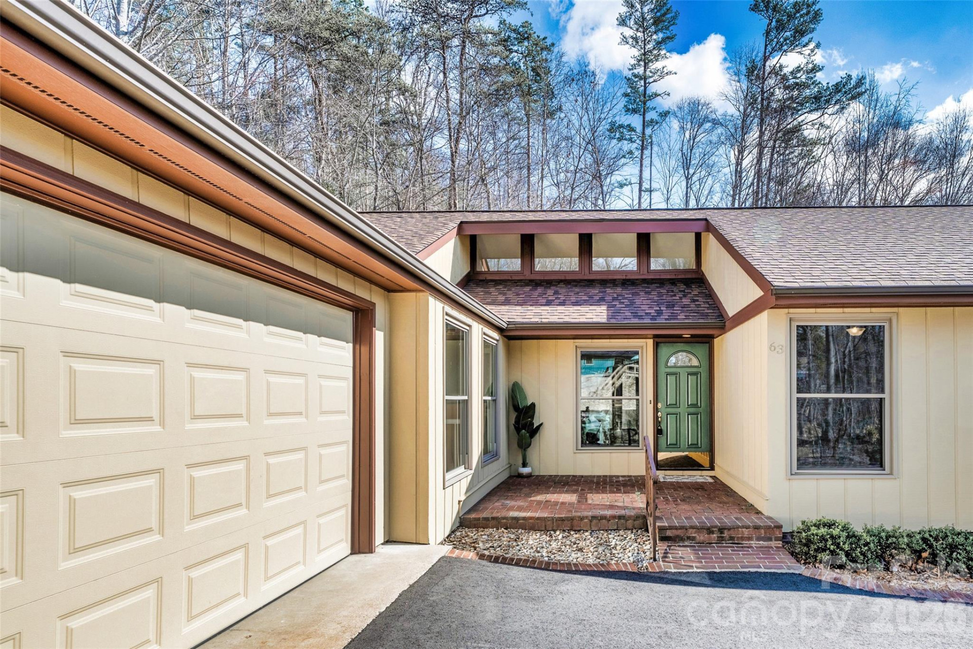 63 Pinecroft Road - Photo 3