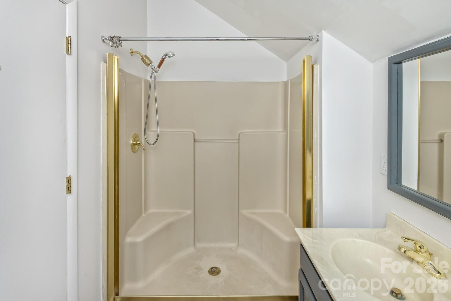 53 Benfield Road - Photo 32