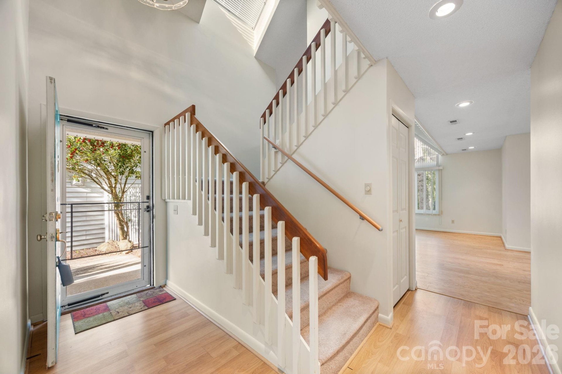 11 Stuart Circle - Photo 6