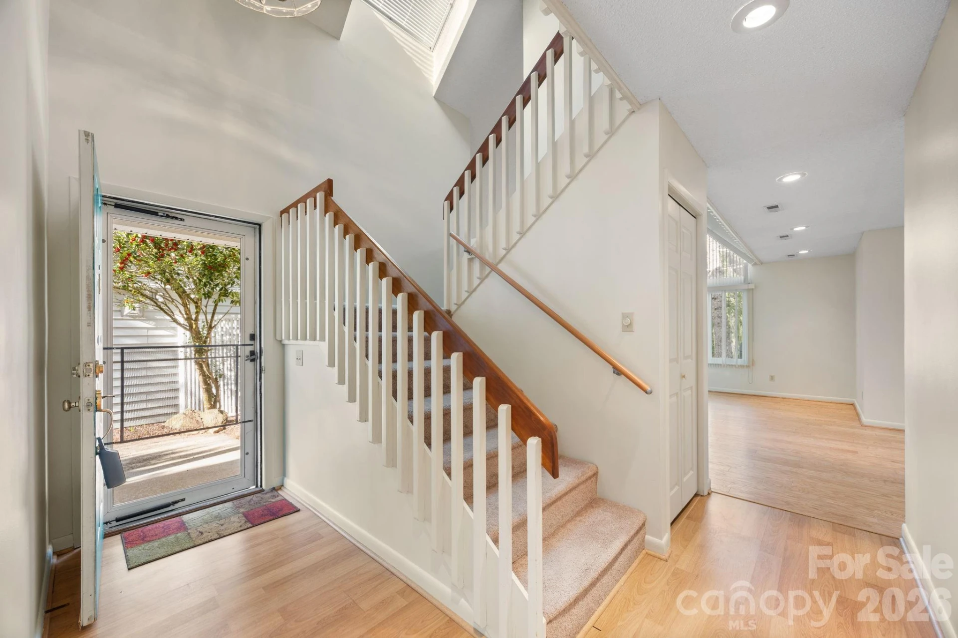 11 Stuart Circle - Photo 6