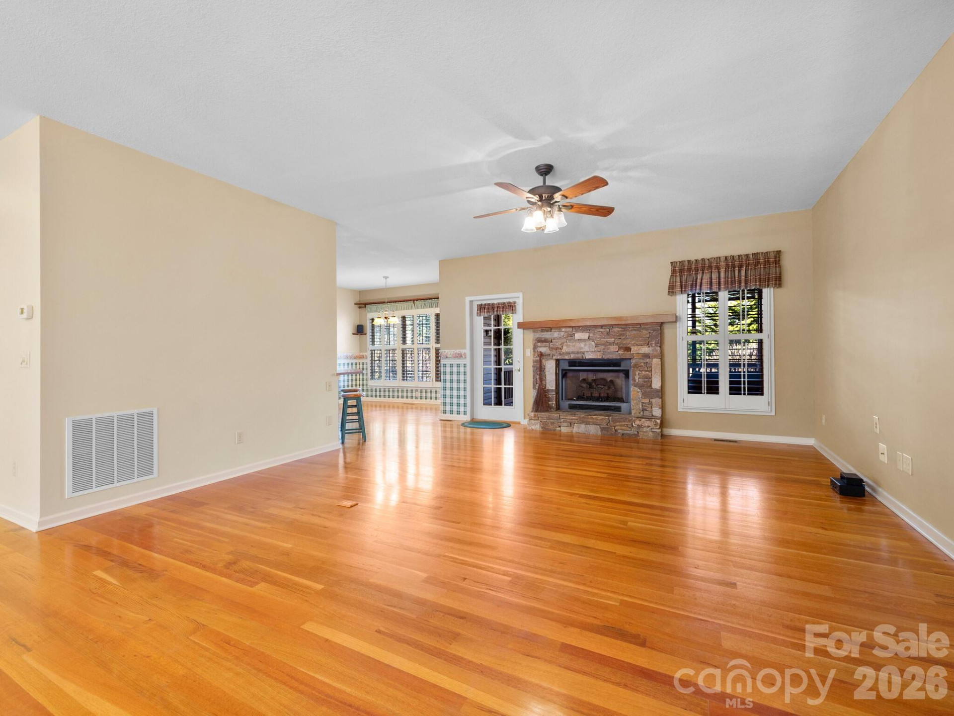 17 Ashton Forest Court - Photo 8