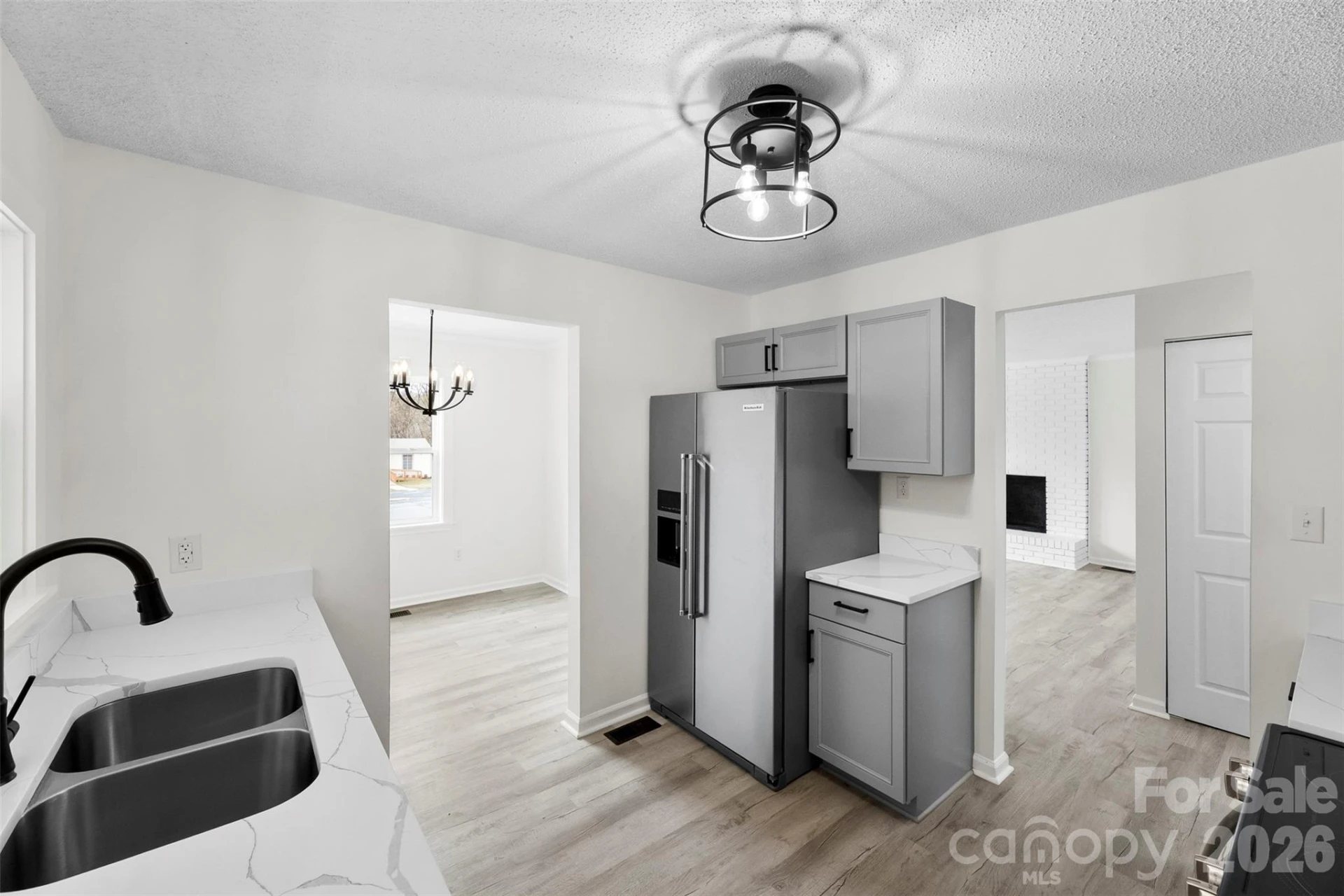 410 Cameron Avenue - Photo 13