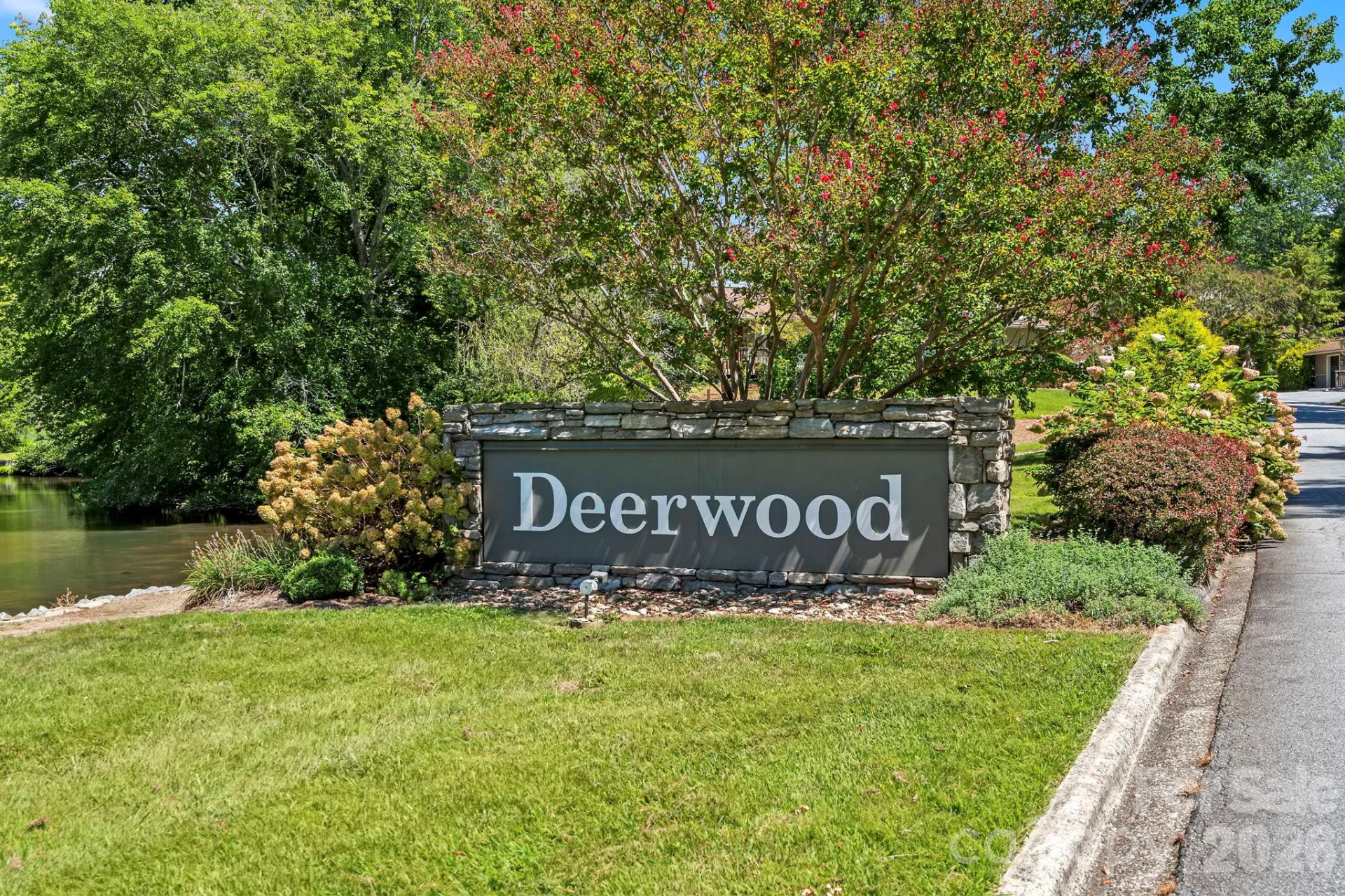 101 Deerlake Drive - Photo 38
