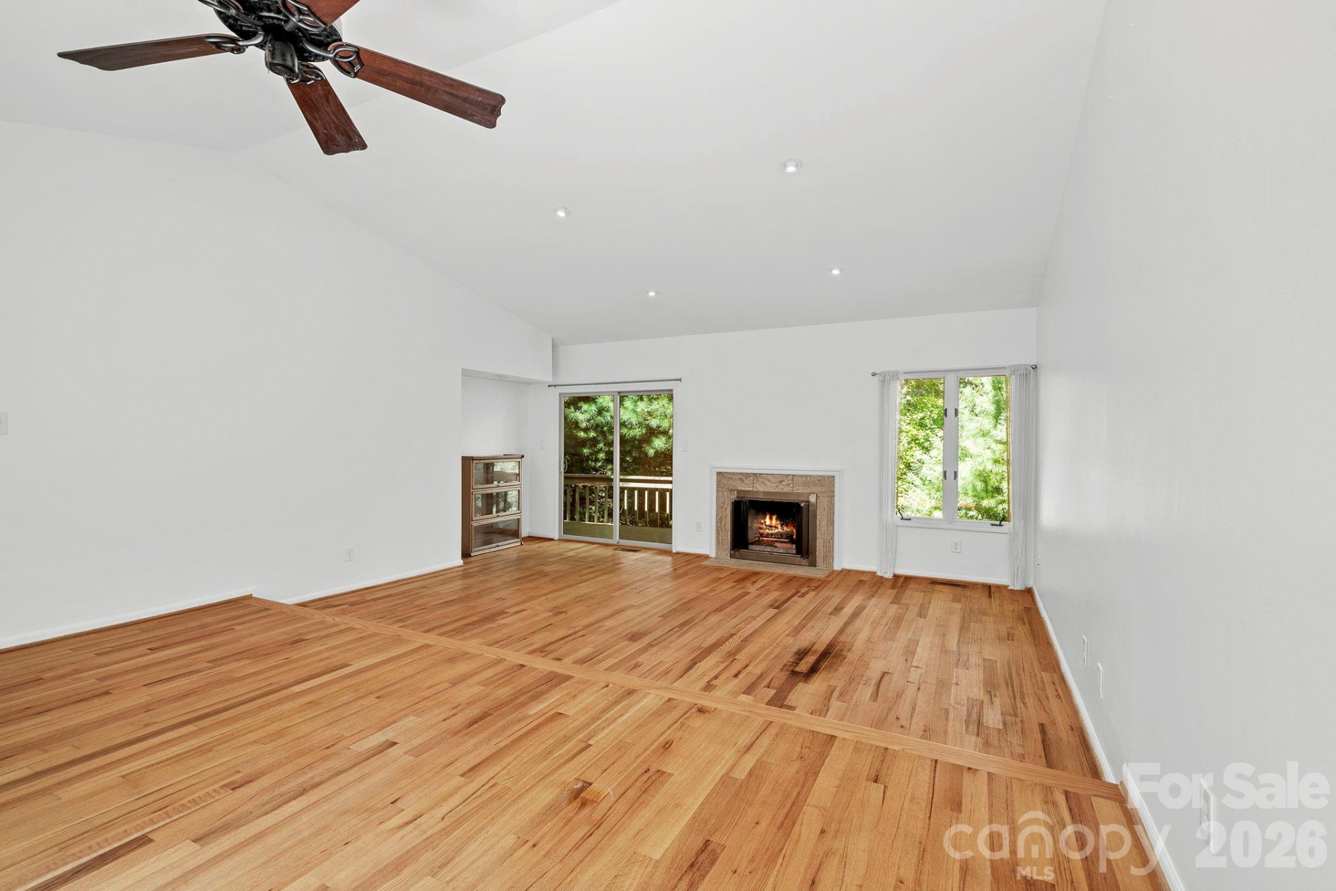 101 Deerlake Drive - Photo 10