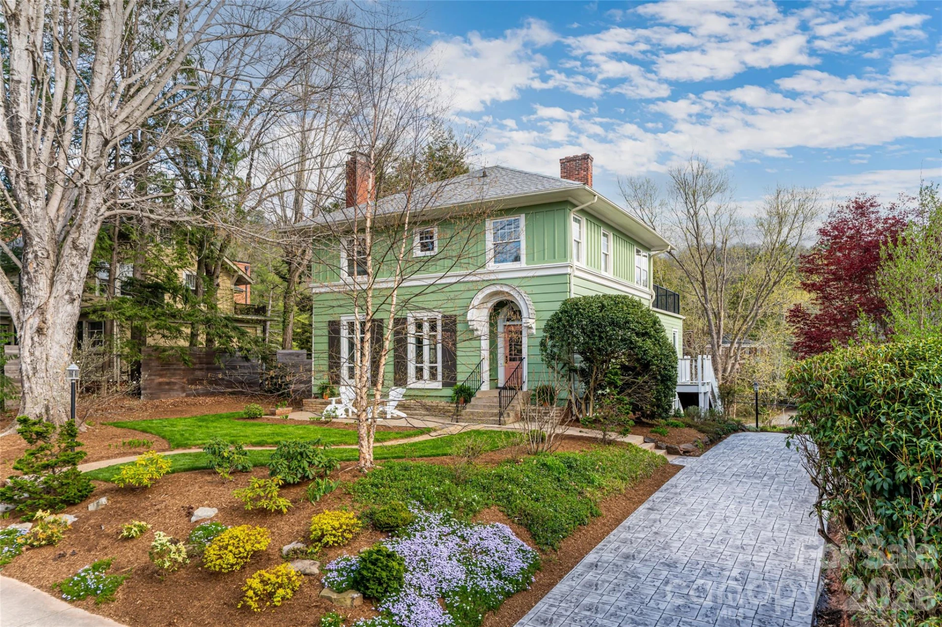 18 Edgemont Road
