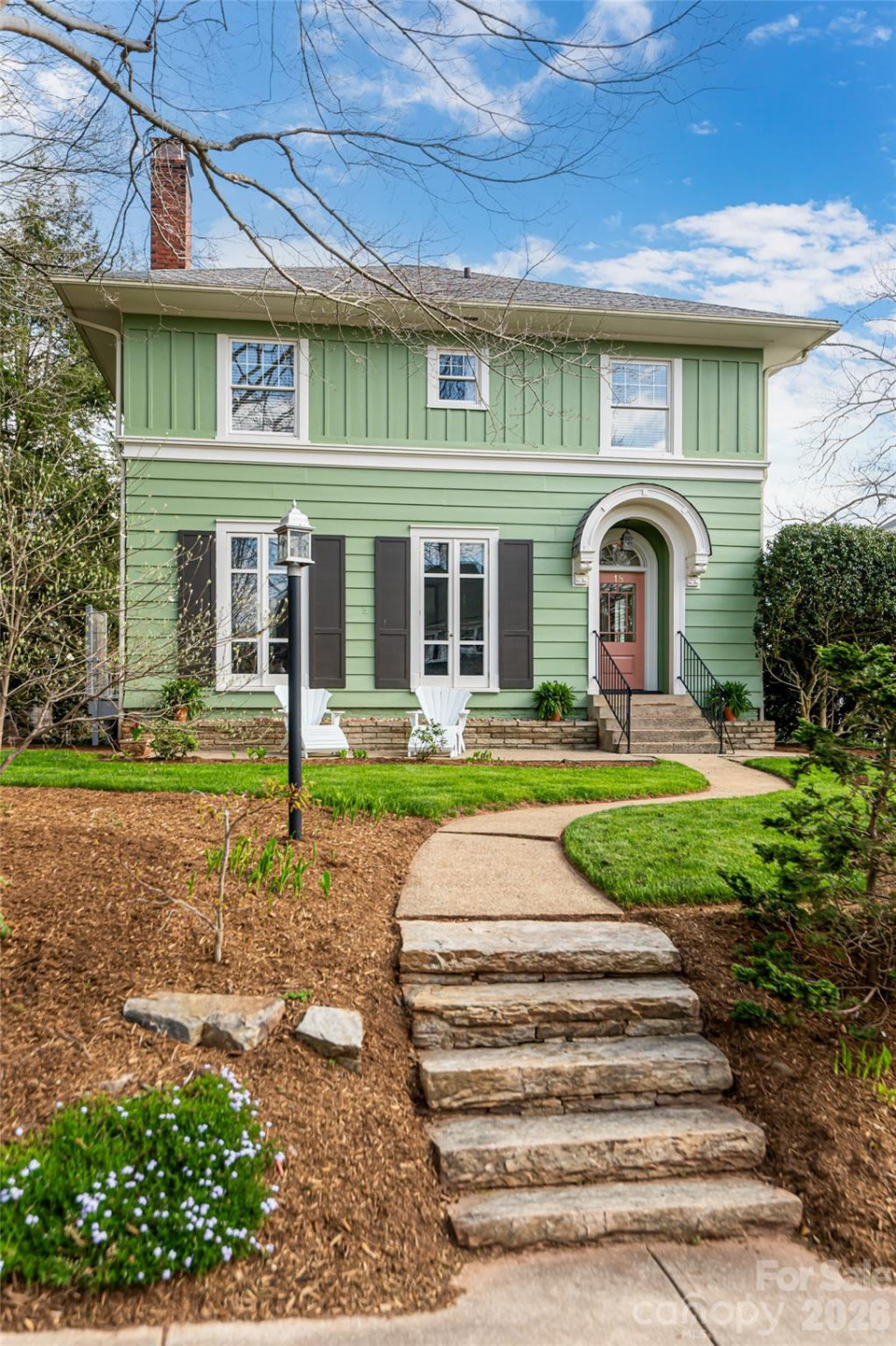 18 Edgemont Road - Photo 2