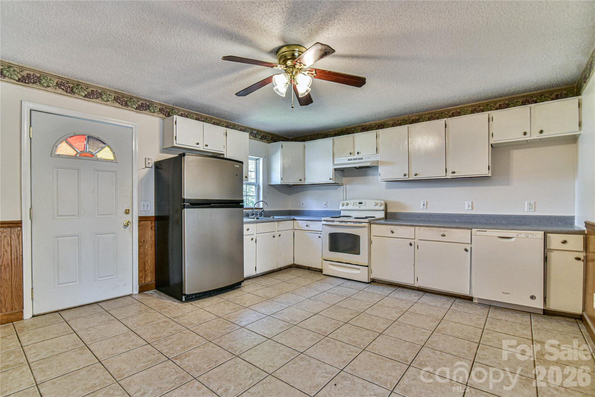 12 Moody Street - Photo 6