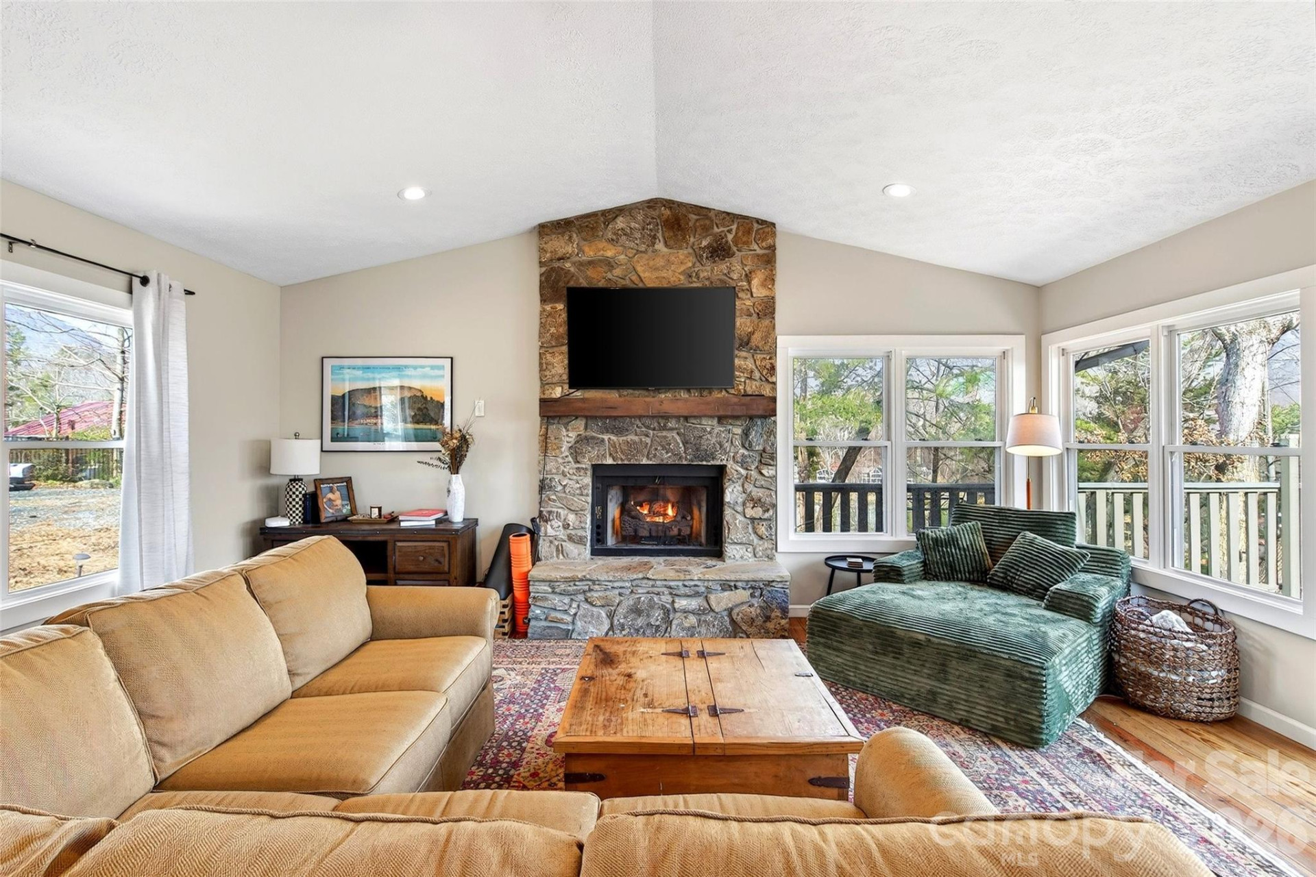 119 Sherwood Drive - Photo 8