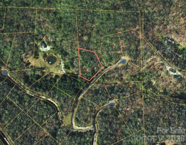 94 Caddis Lane, Horse Shoe, NC, 28742