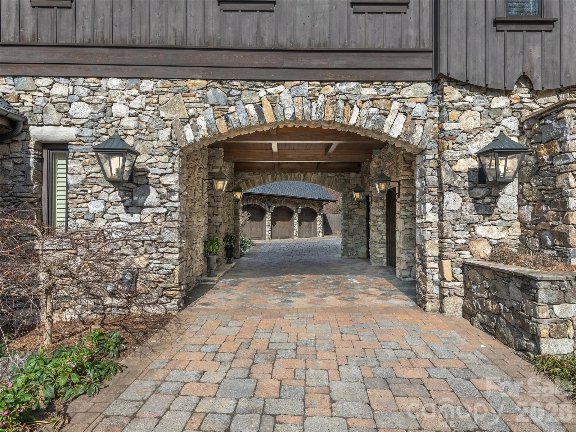 434 Coopers Hawk Drive - Photo 2