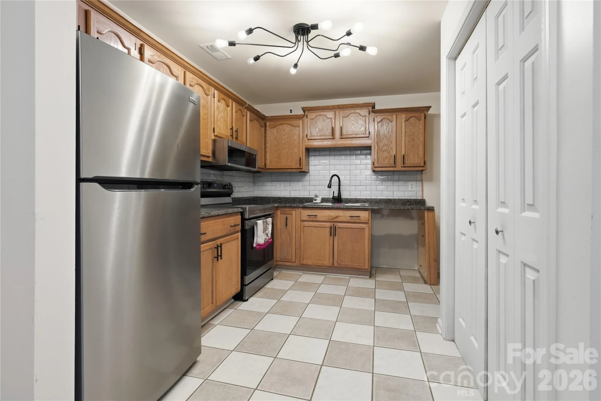 19 Krista Circle #E - Photo 8