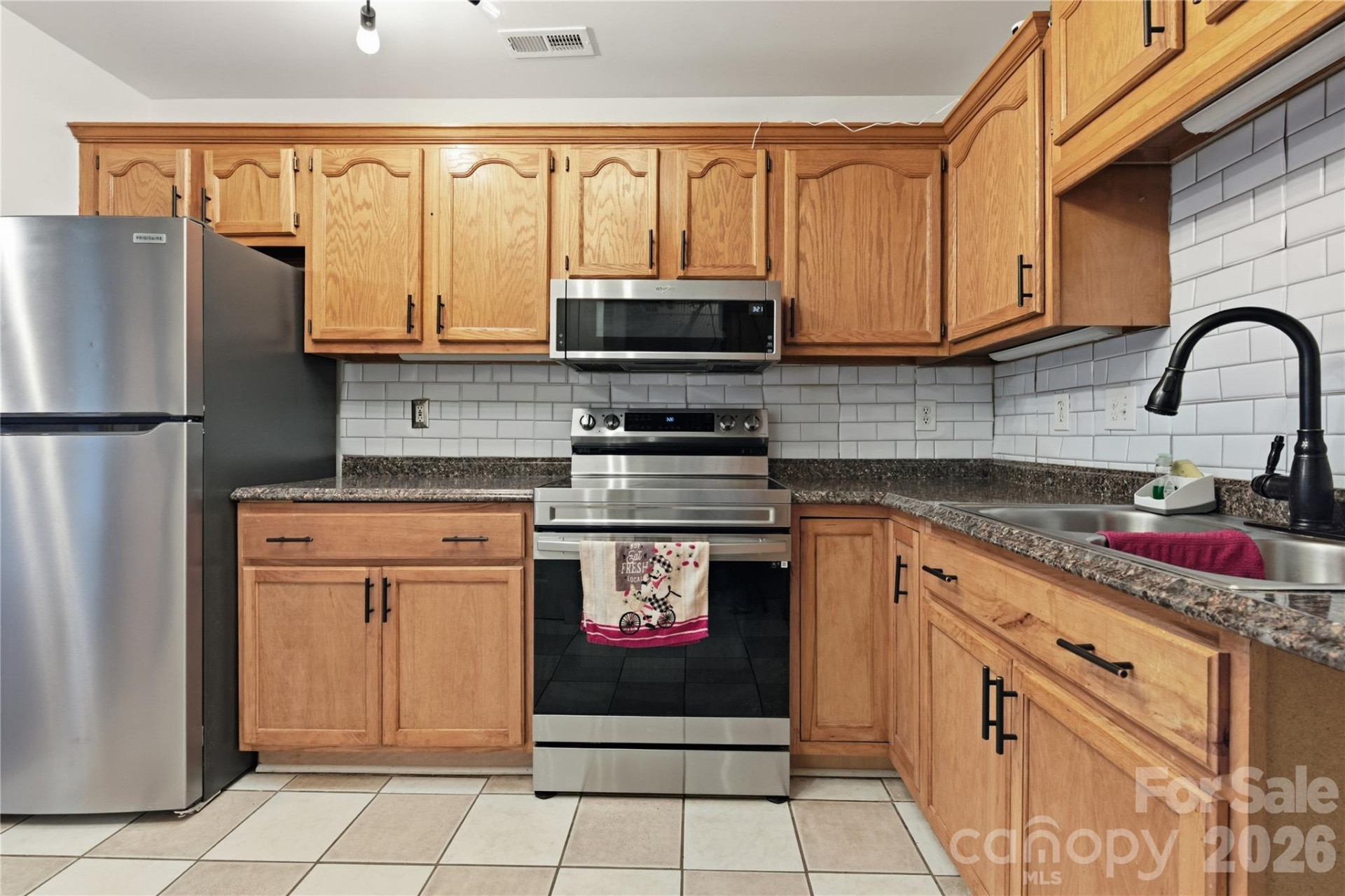 19 Krista Circle #E - Photo 10