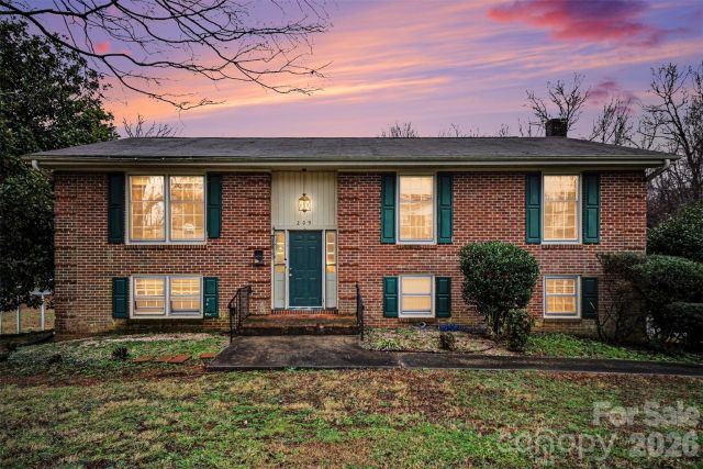 209 Windover Drive, Forest City, NC, 28043