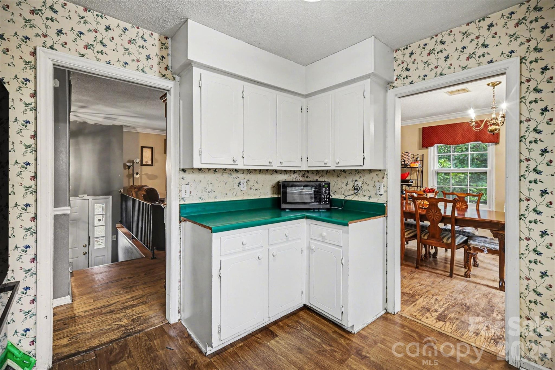 209 Windover Drive - Photo 3