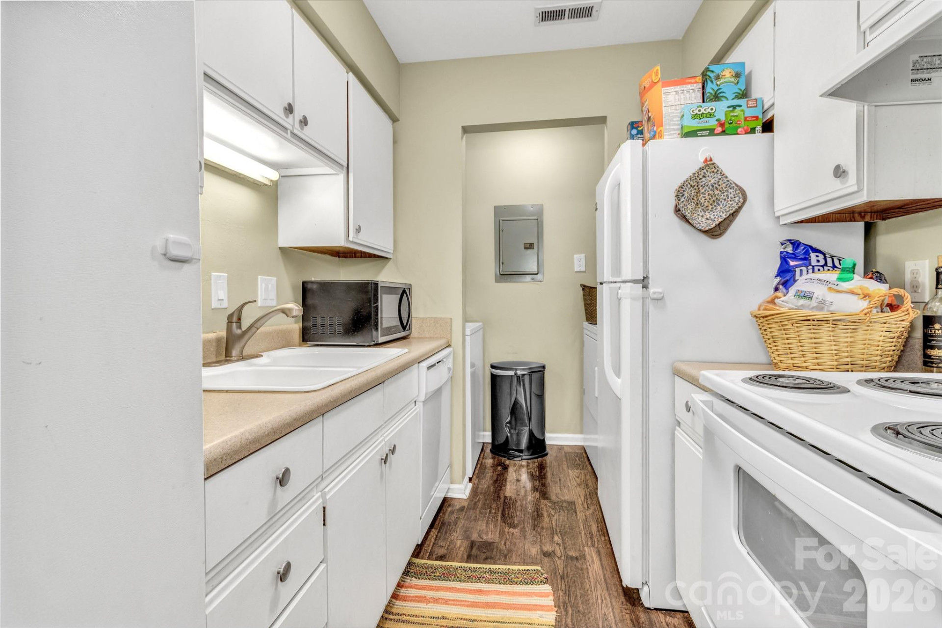 110 Heywood Road #12B - Photo 21
