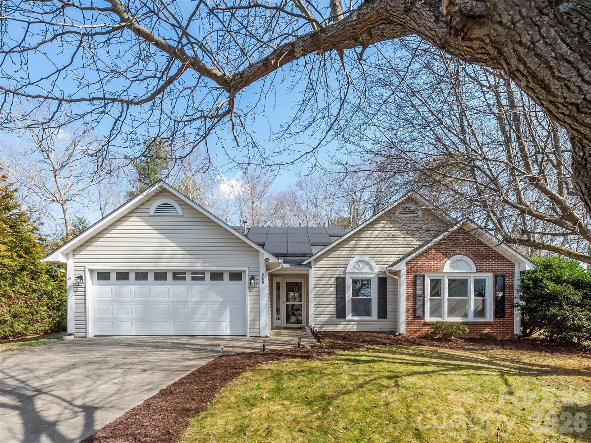 989 Thorncrest Court