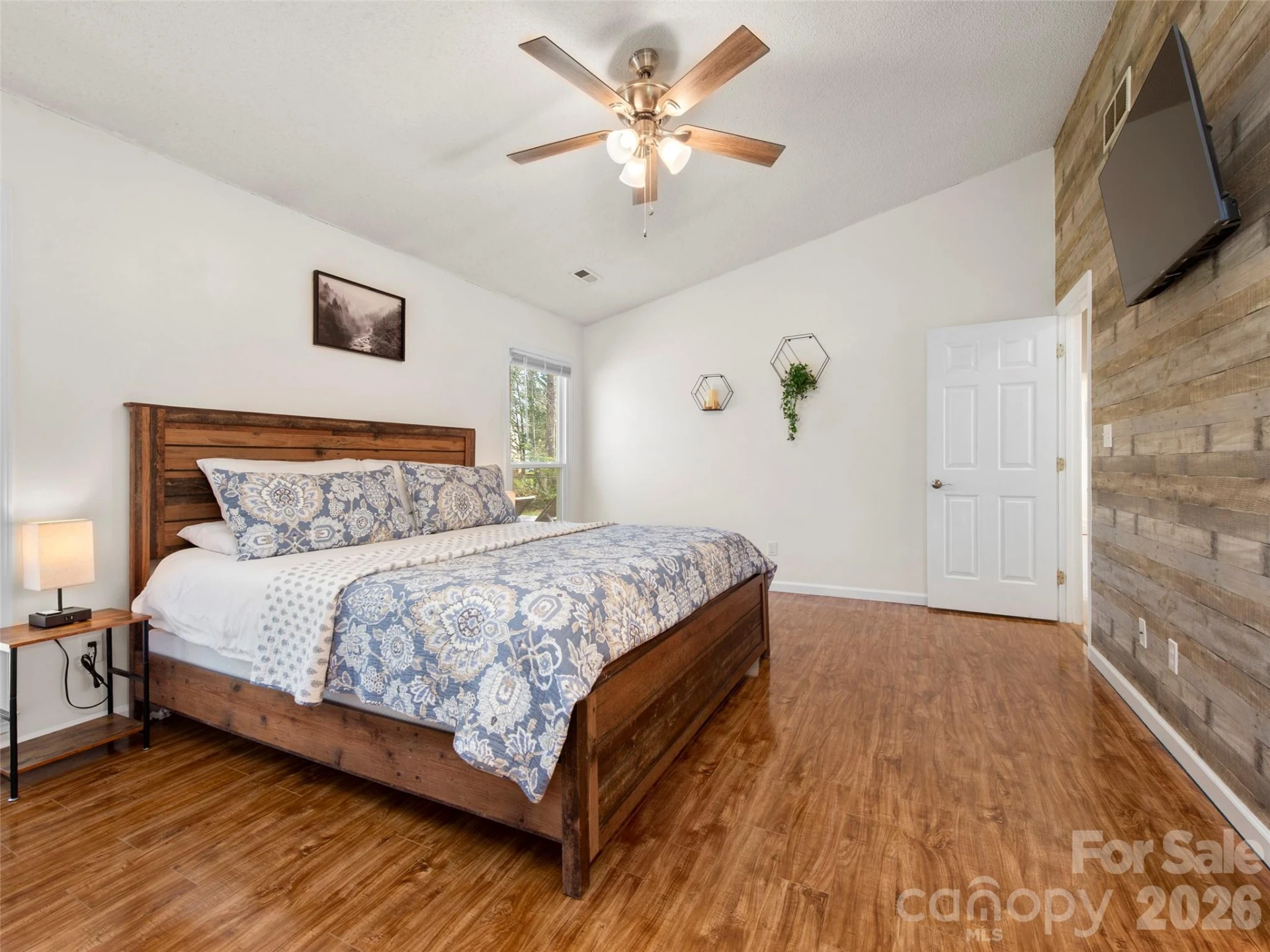 989 Thorncrest Court - Photo 5