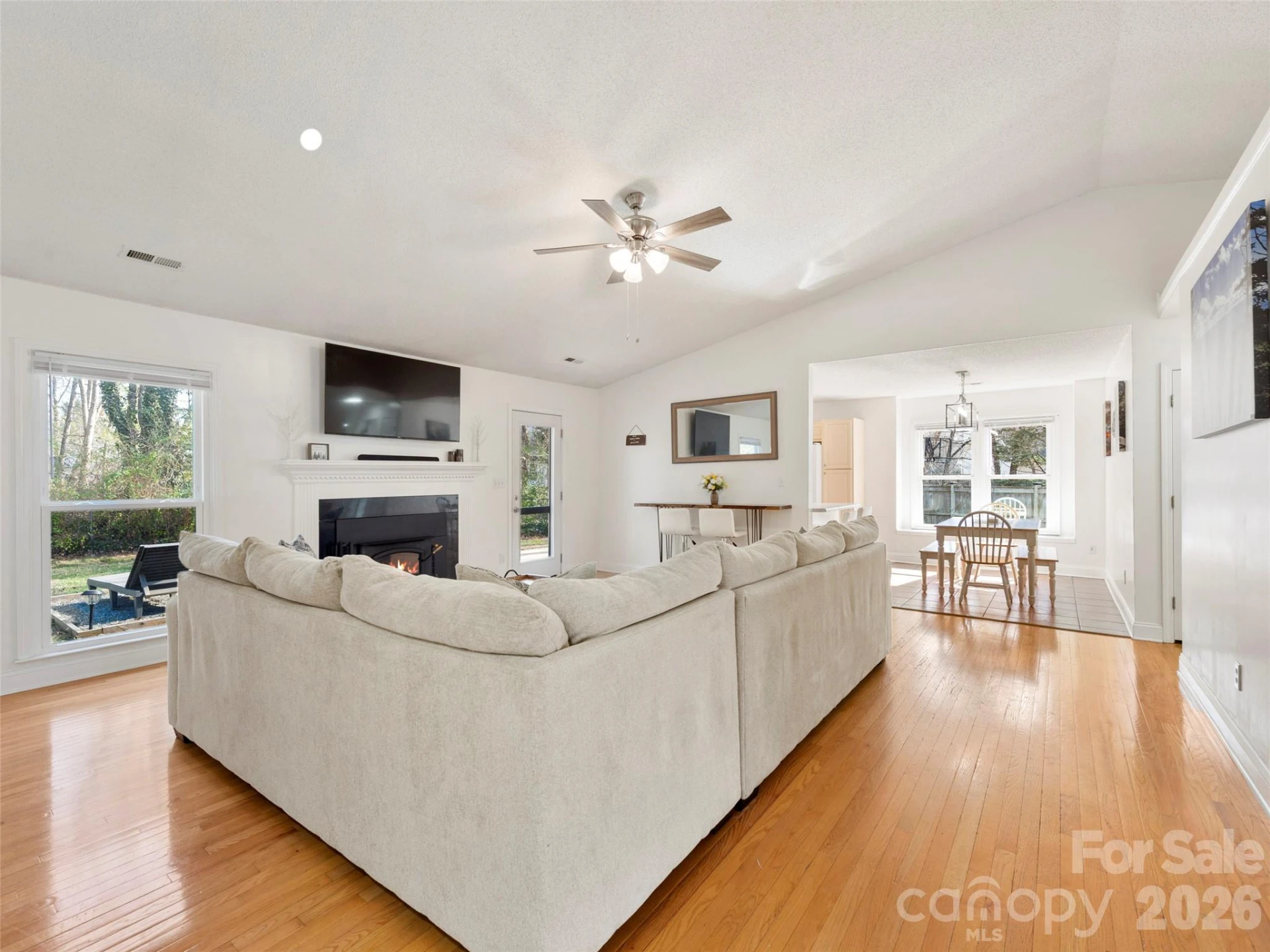 989 Thorncrest Court - Photo 9