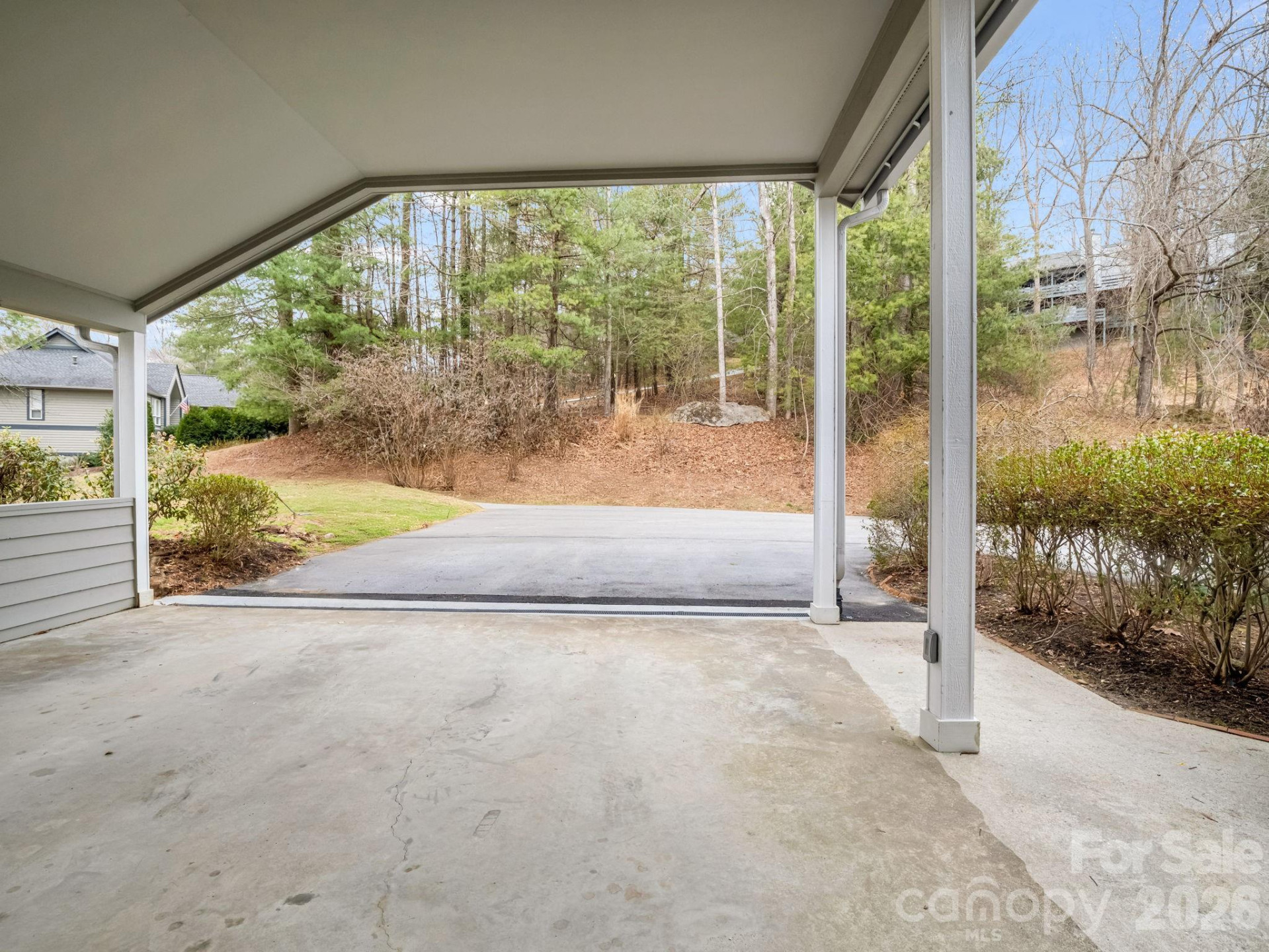 303 Golfside Drive - Photo 2