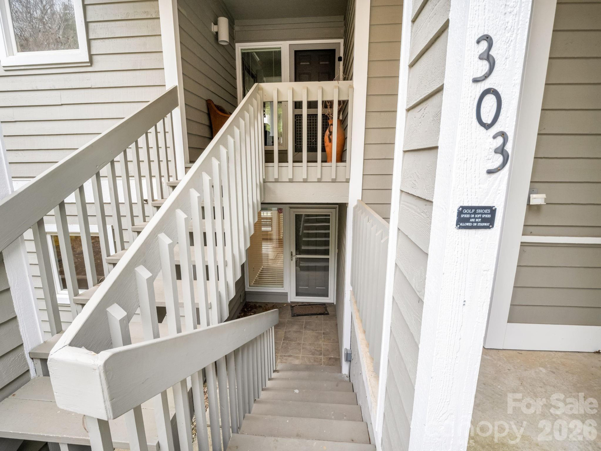 303 Golfside Drive - Photo 4