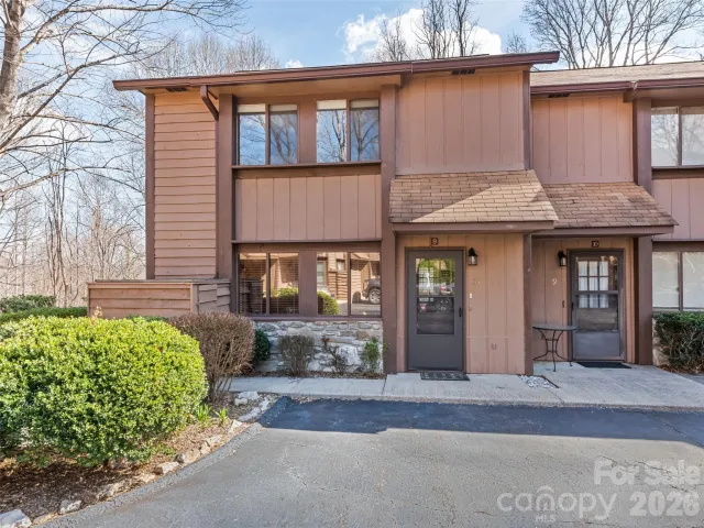 37 George Circle
