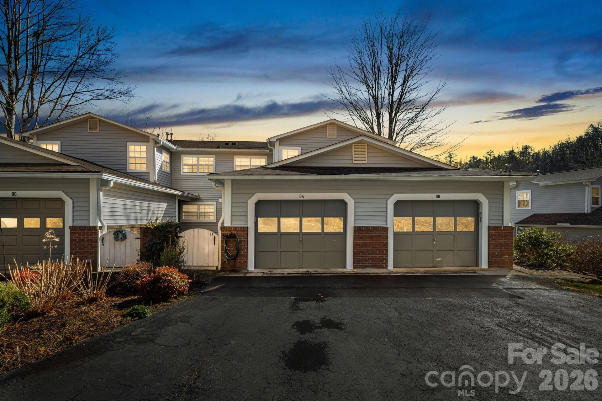 84 Lakeview Court