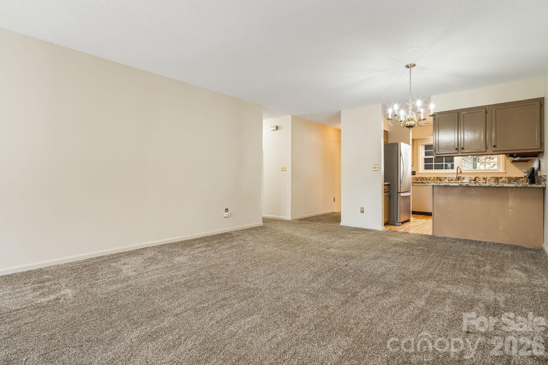84 Lakeview Court - Photo 12