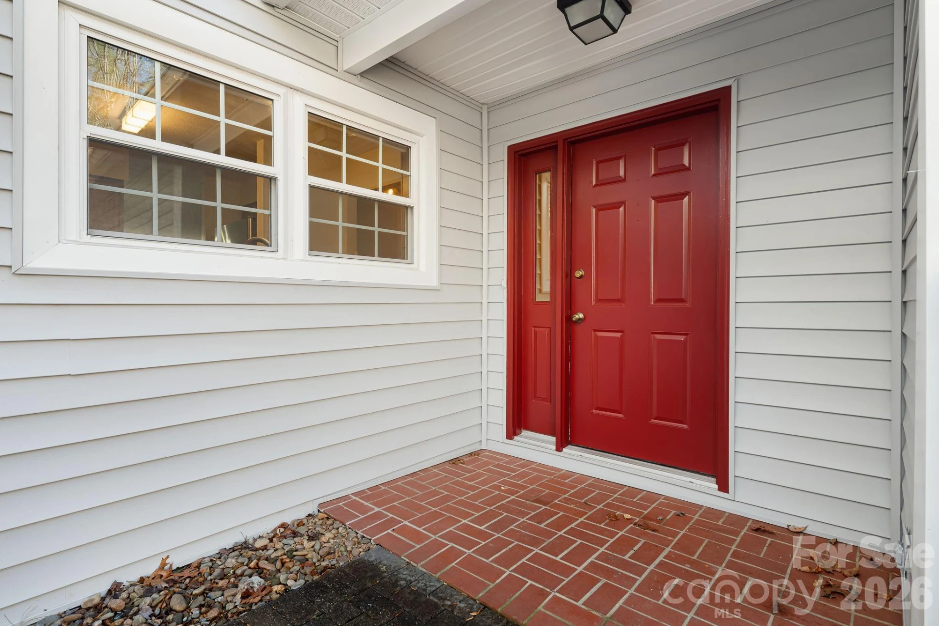 84 Lakeview Court - Photo 4