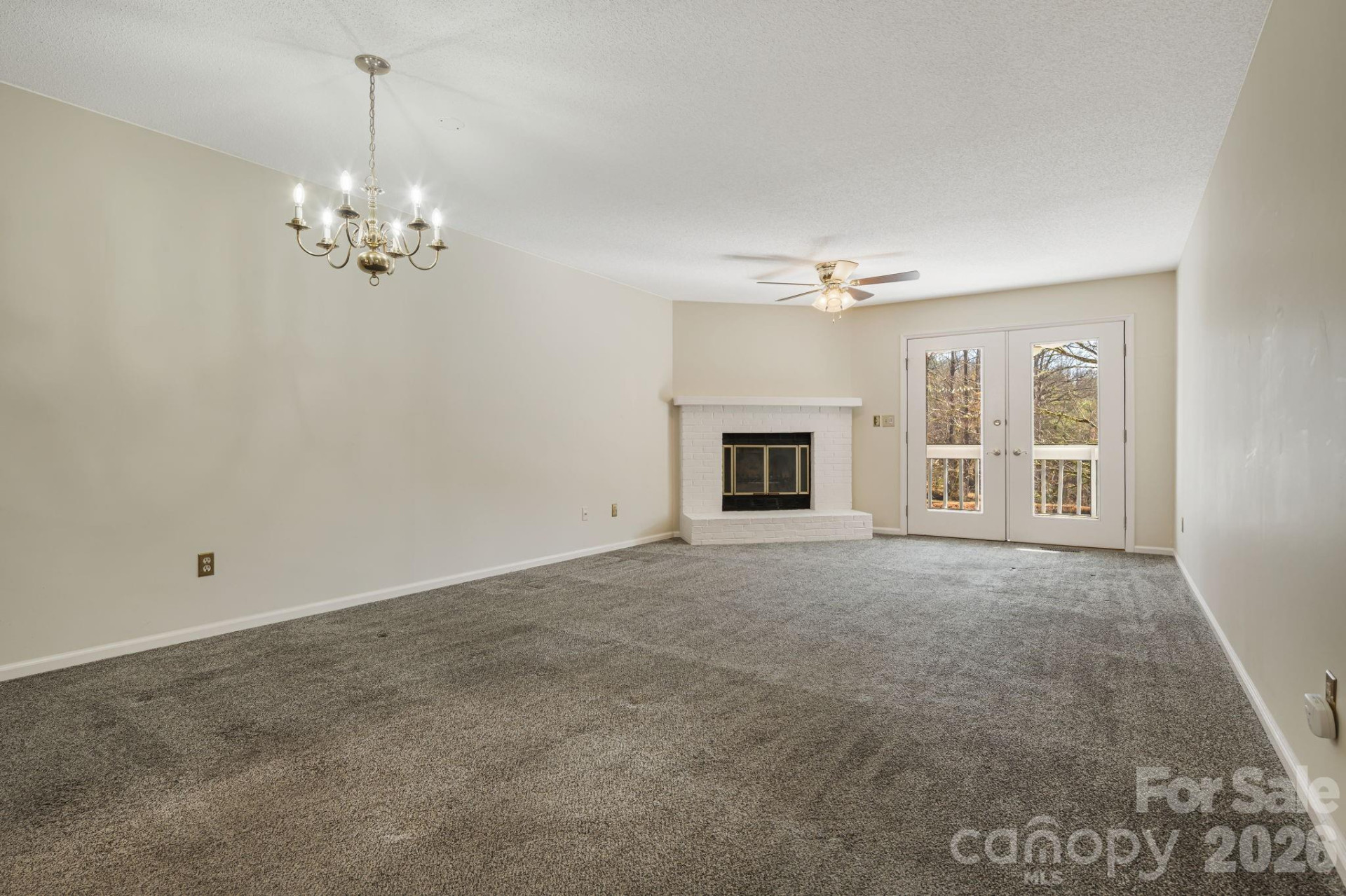84 Lakeview Court - Photo 10