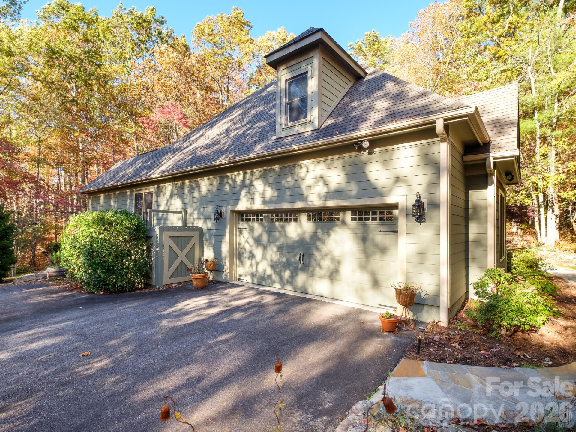 674 Soquili Drive - Photo 5