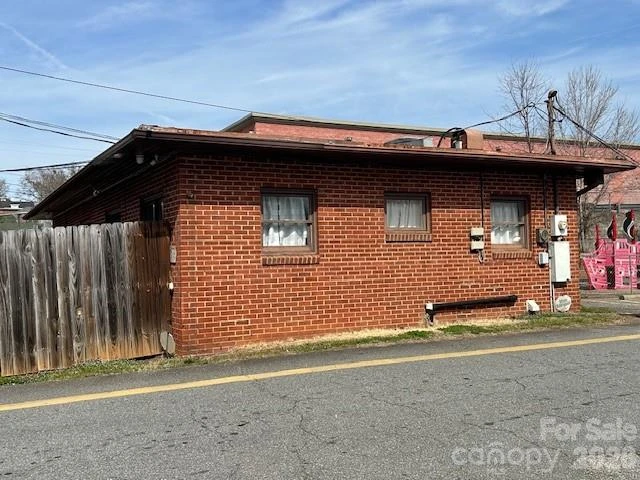 125 Main Street - Photo 2