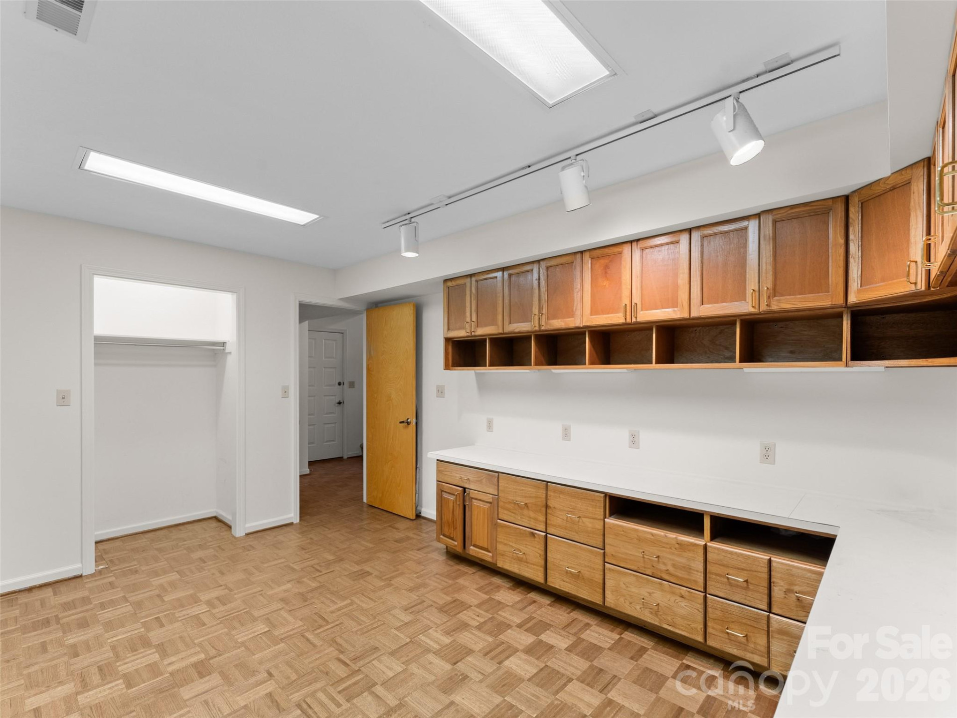 205 Deerpath Lane - Photo 40