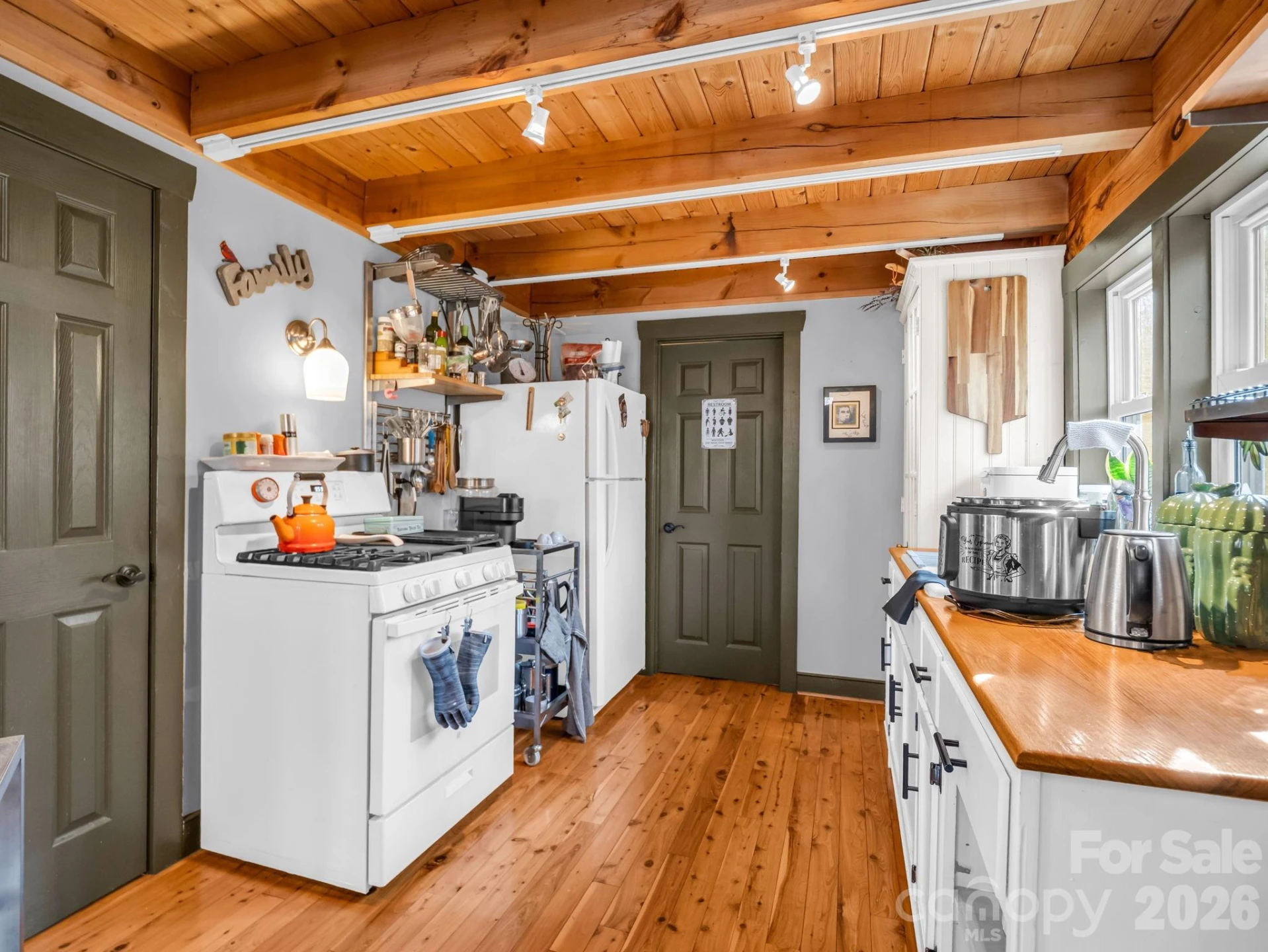 1493 Cleghorn Mill Road - Photo 10