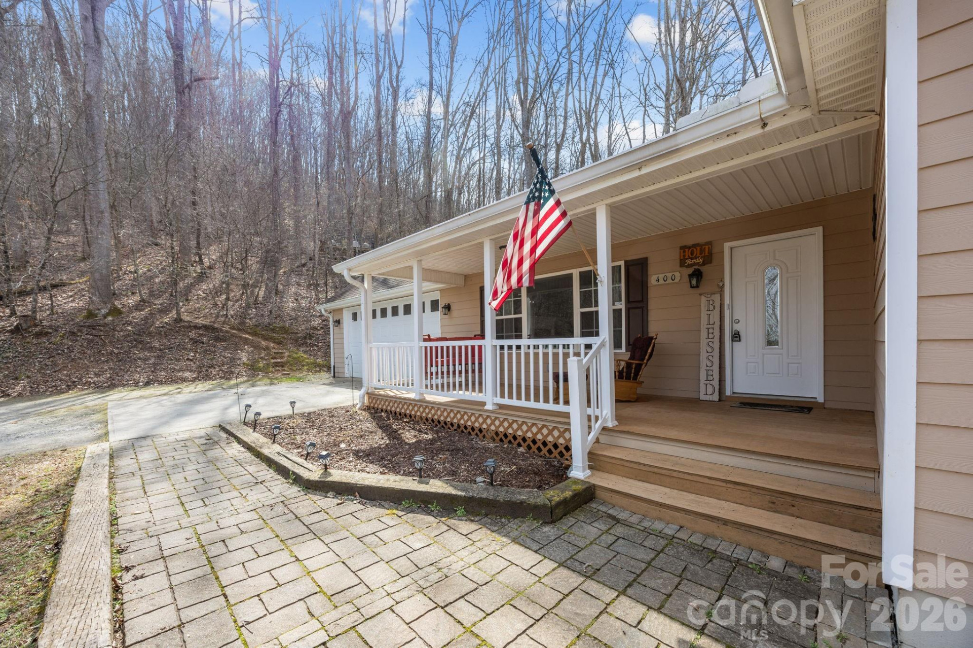 400 Honey Locust Trail - Photo 2