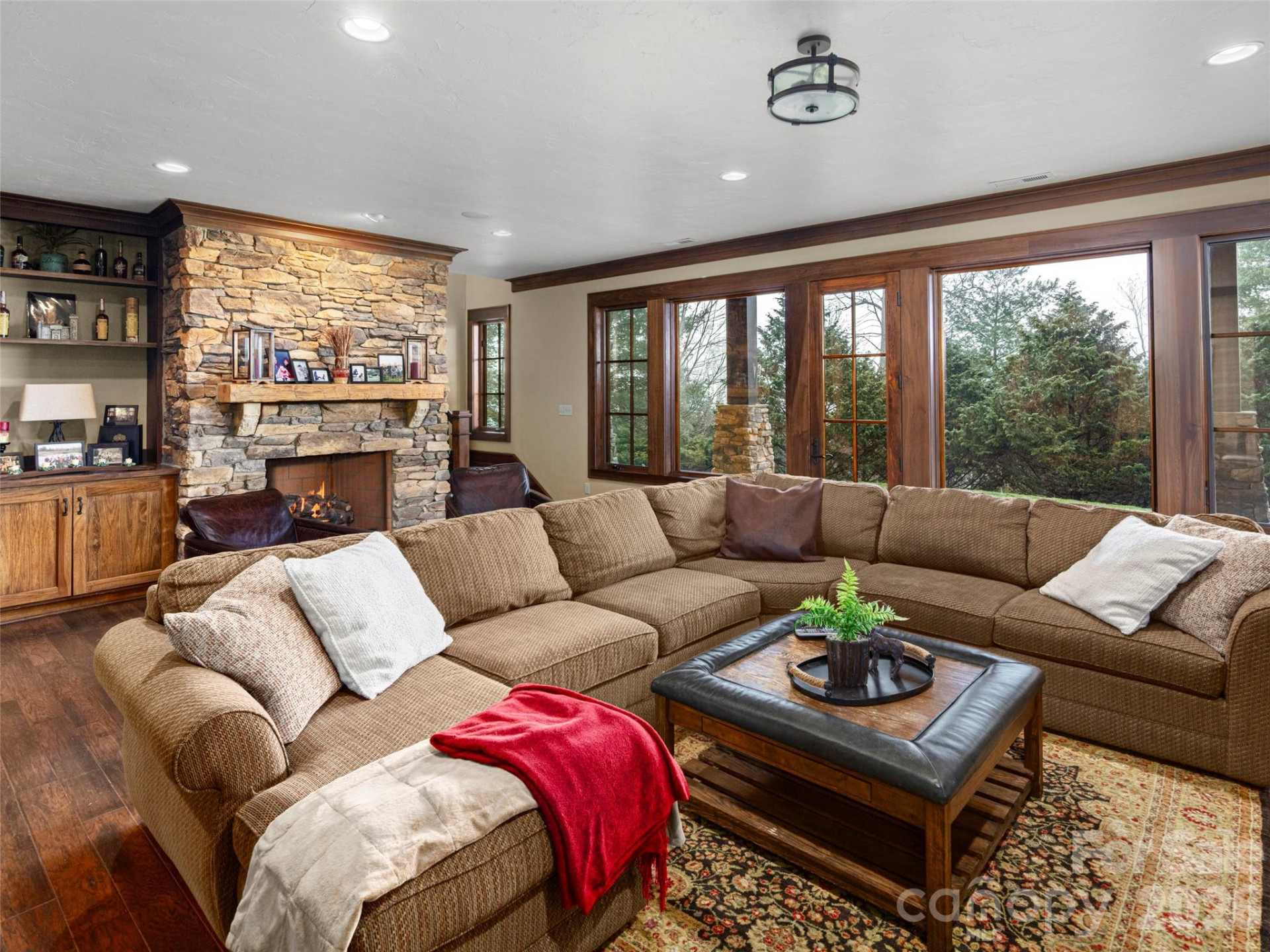 310 Braeside Court - Photo 26