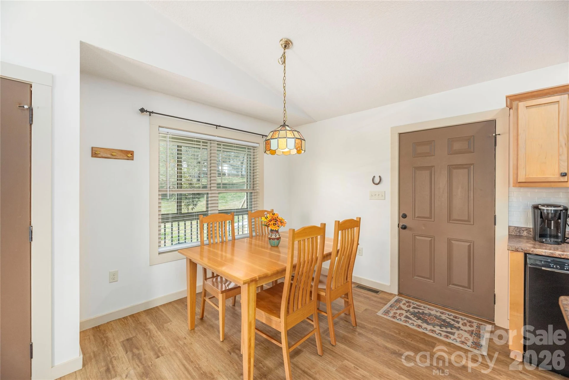 20 Golden Tree Lane - Photo 8