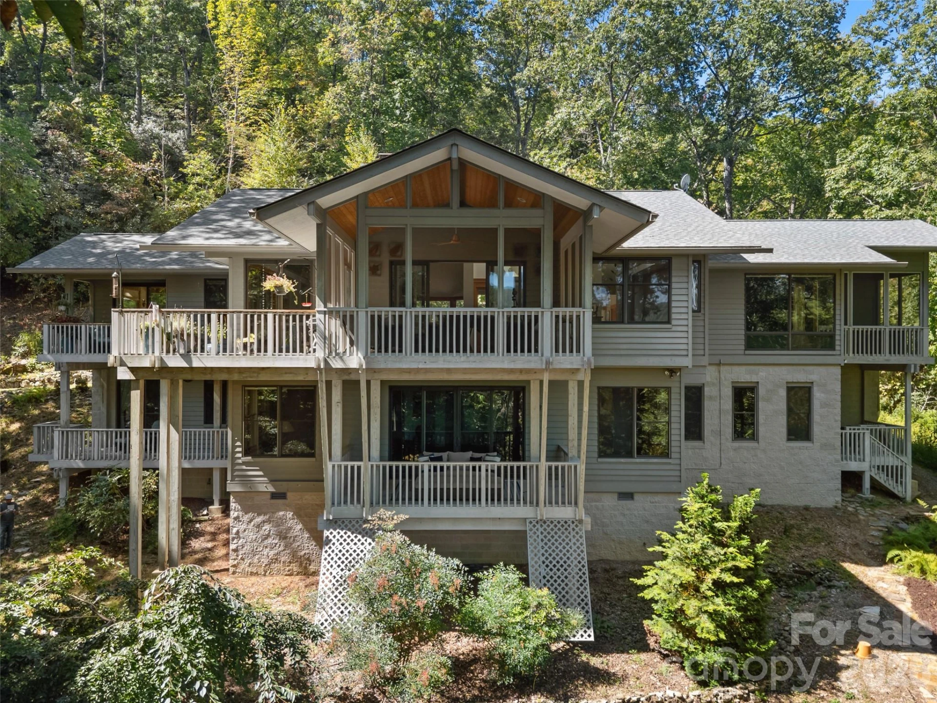 466 Sweetwater Lane - Photo 2