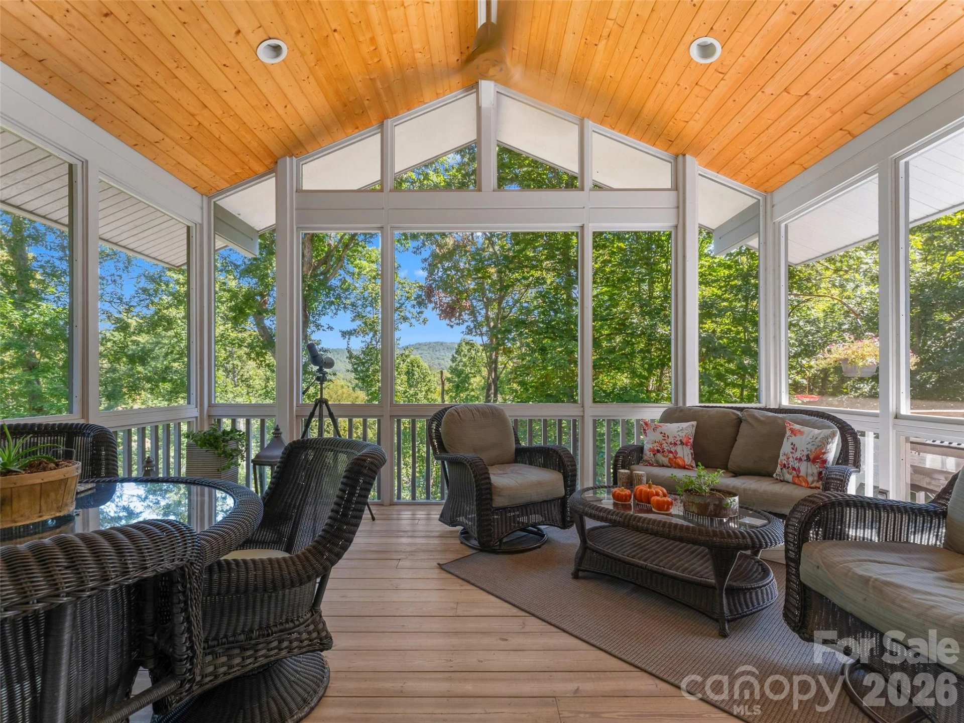 466 Sweetwater Lane - Photo 16