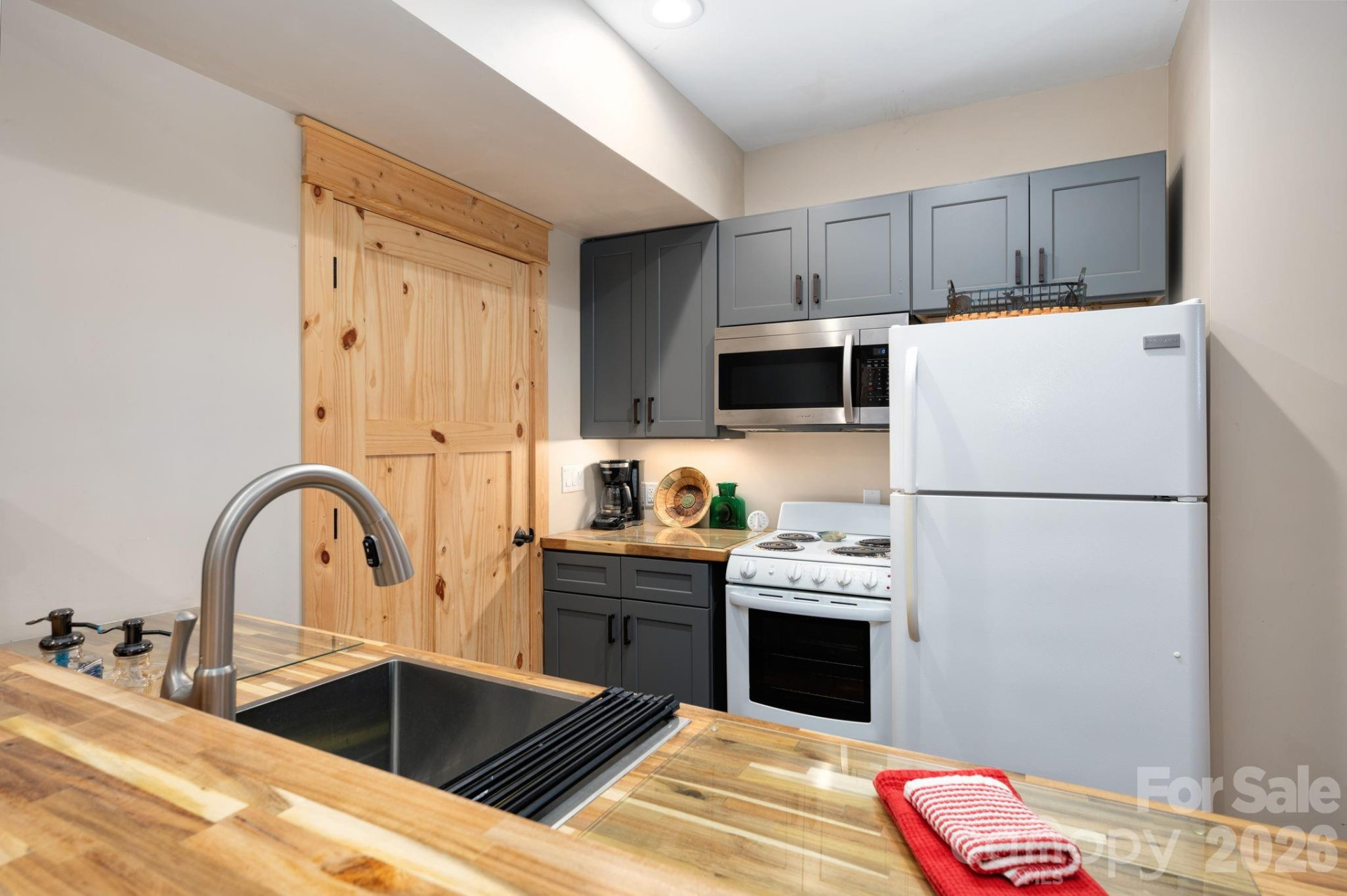 55 Laurel Ridge - Photo 16